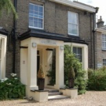 Stunning place to drink, dine and stay.
Relaxing bar, conservatory, dining areas & garden/bbq.